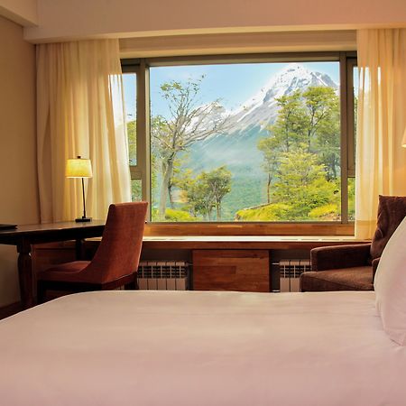 Arakur Ushuaia Resort & Spa Dış mekan fotoğraf A room at the hotel