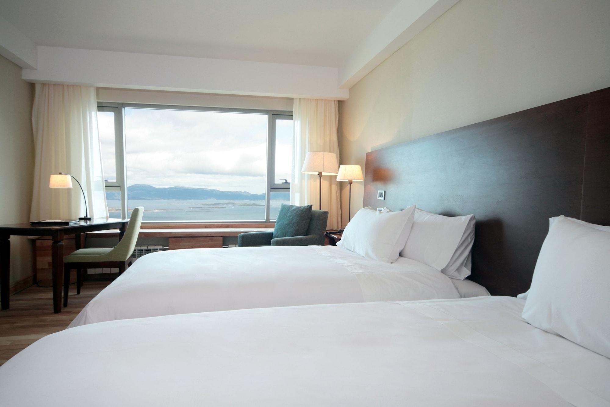 Arakur Ushuaia Resort & Spa Dış mekan fotoğraf A room at the hotel