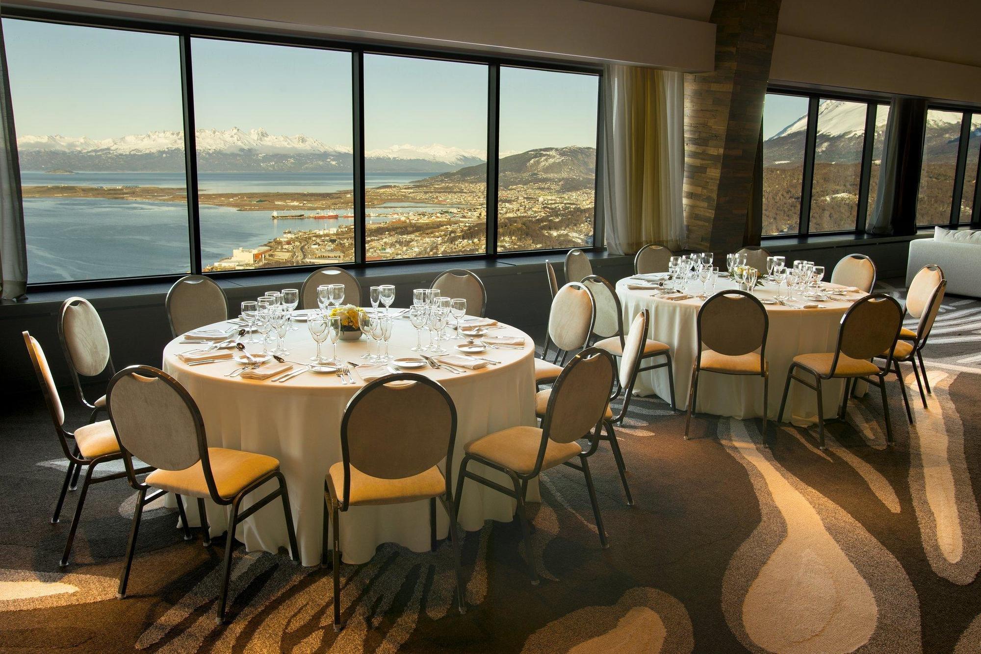 Arakur Ushuaia Resort & Spa Dış mekan fotoğraf The 2010 World Economic Forum on Latin America